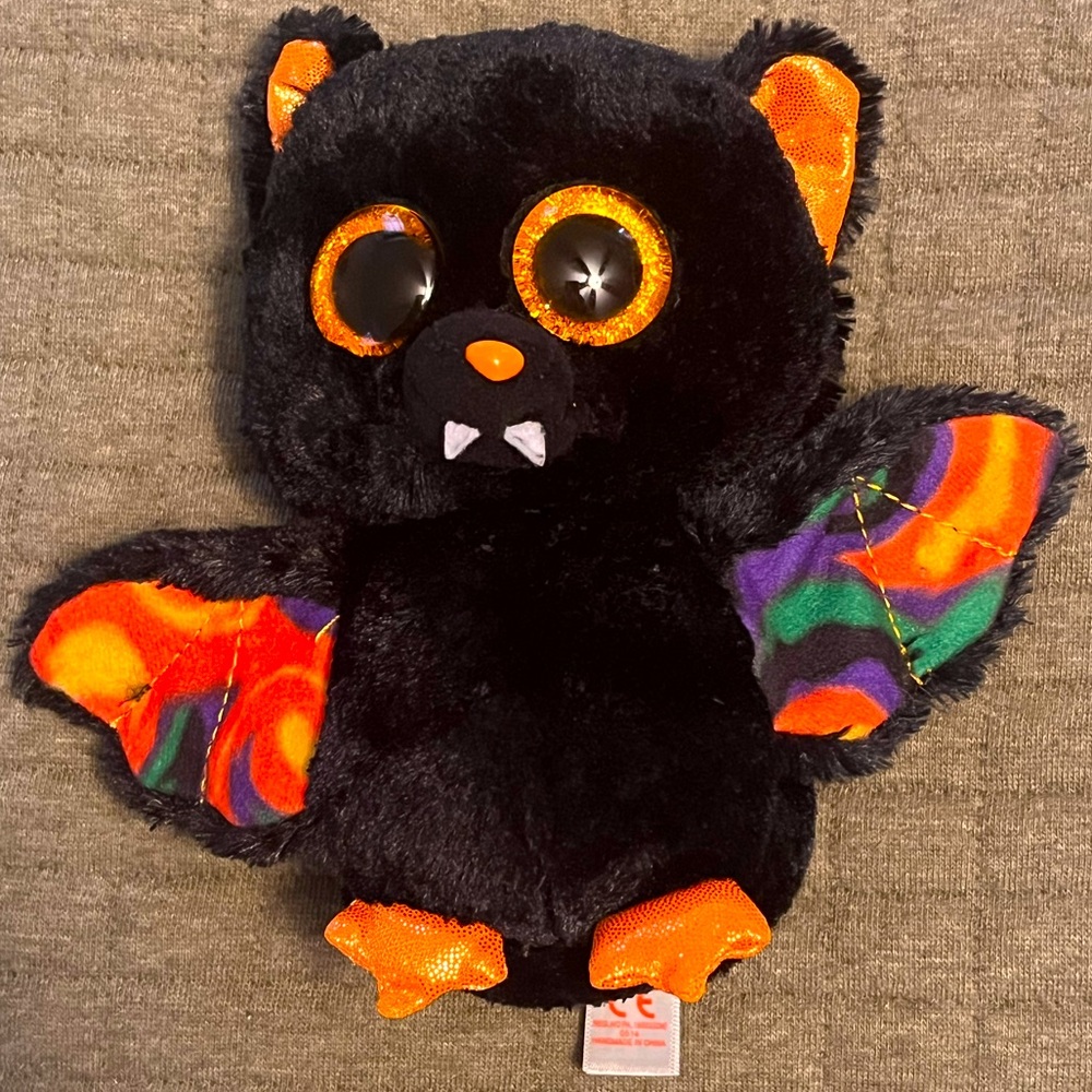 Ty Beanie Boos Scarem Vampire Bat - 6" Stuffed Animal - Halloween Collectible